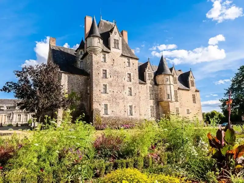 Prise de vue aérienne par drone pour château et patrimoine privé