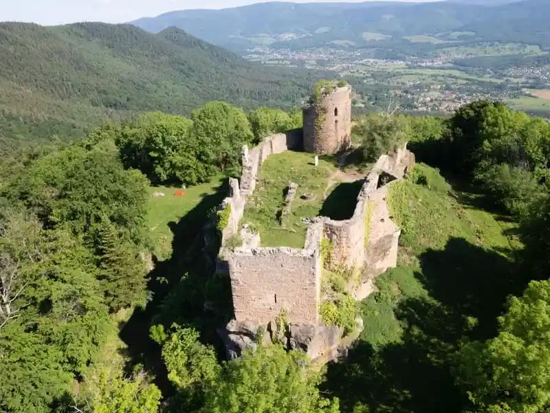 Vue aérienne globale monument ancien