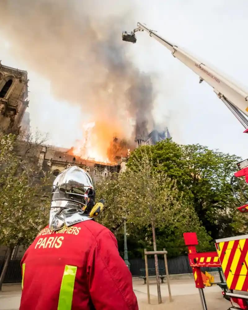 Un courage exemplaire lors de l’incendie de Notre-Dame de Paris